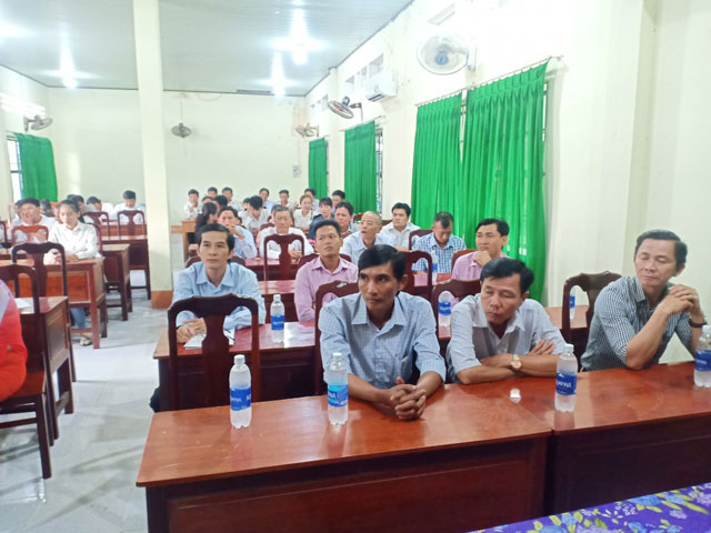 Trường Trung cấp Luật Vị Thanh tổ chức sinh hoạt Chính trị đầu năm học 2019 - 2020 cho học viên lớp Trung cấp Luật Khóa 10 tại huyện Vĩnh Thuận, tỉnh Kiên Giang