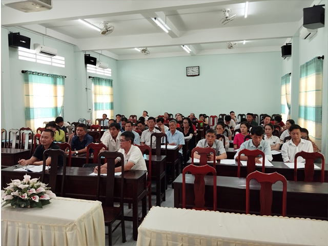 Trường Cao đẳng Luật miền Nam tổ chức Lớp bồi dưỡng kiến thức pháp luật, nghiệp vụ hòa giải ở cơ sở tại huyện Kiên Hải, tỉnh Kiên Giang